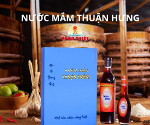 HỘP QUÀ TẾT NƯỚC MẮM THUẬN HƯNG 50 ĐỘ ĐẠM